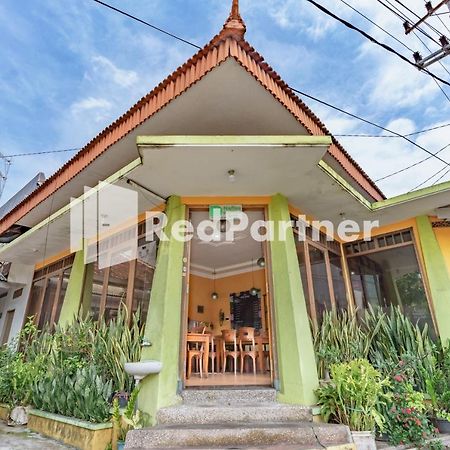 Nafisa Homestay Syariah Near Jatim Park 3 Batu Mitra Reddoorz Маланг Экстерьер фото