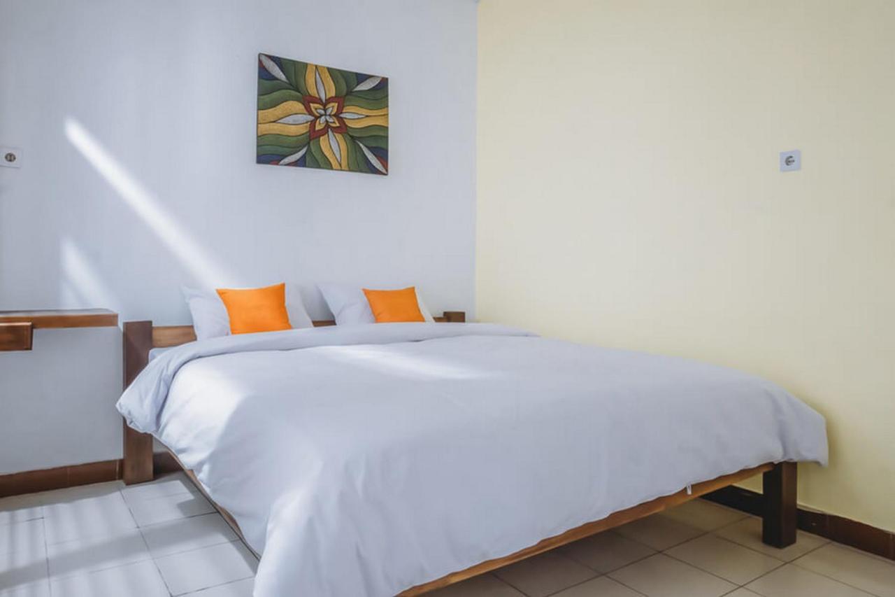 Nafisa Homestay Syariah Near Jatim Park 3 Batu Mitra Reddoorz Маланг Экстерьер фото