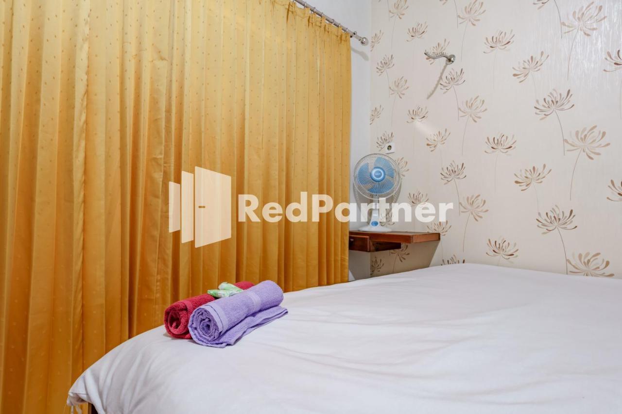Nafisa Homestay Syariah Near Jatim Park 3 Batu Mitra Reddoorz Маланг Экстерьер фото