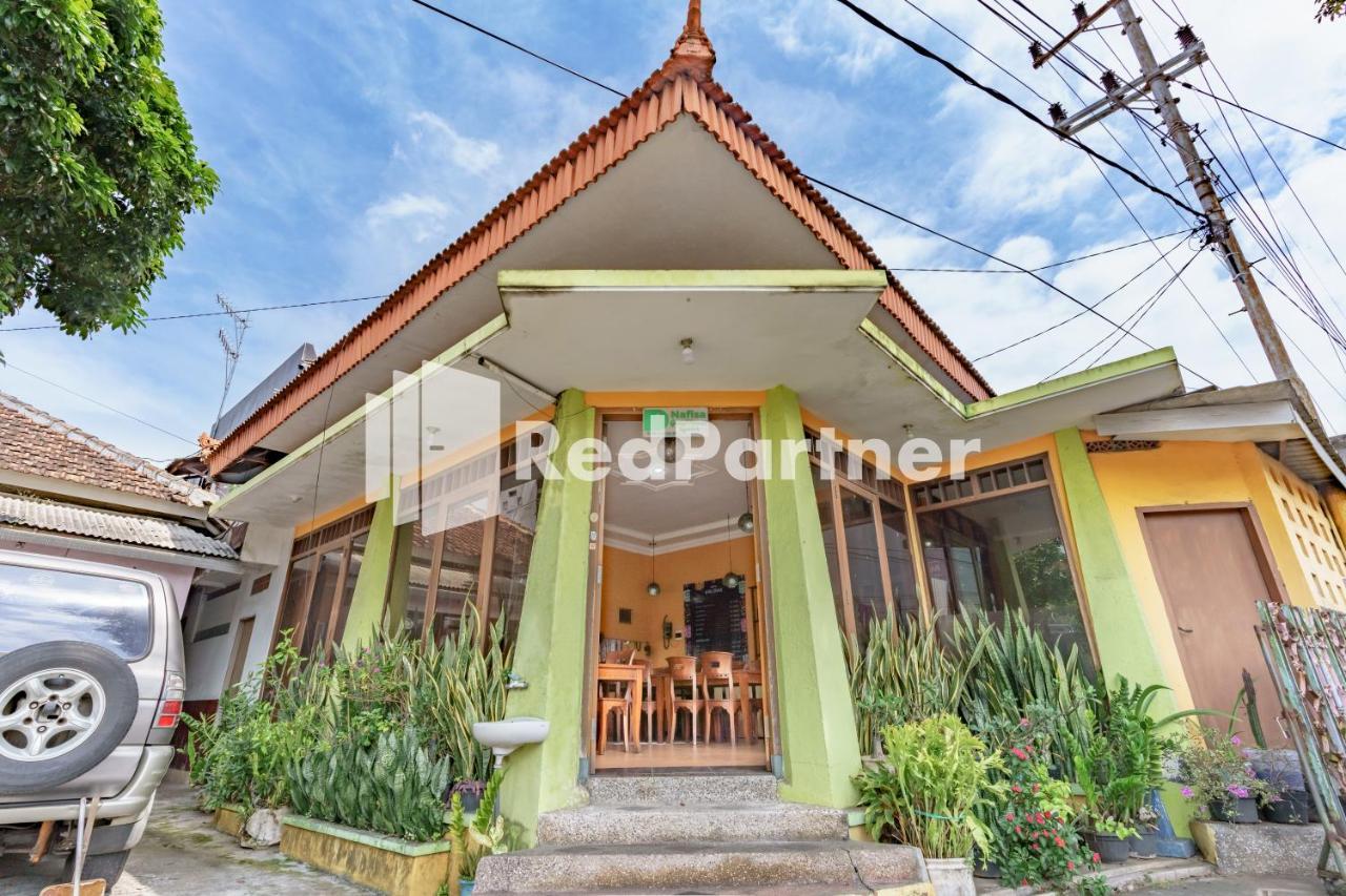 Nafisa Homestay Syariah Near Jatim Park 3 Batu Mitra Reddoorz Маланг Экстерьер фото