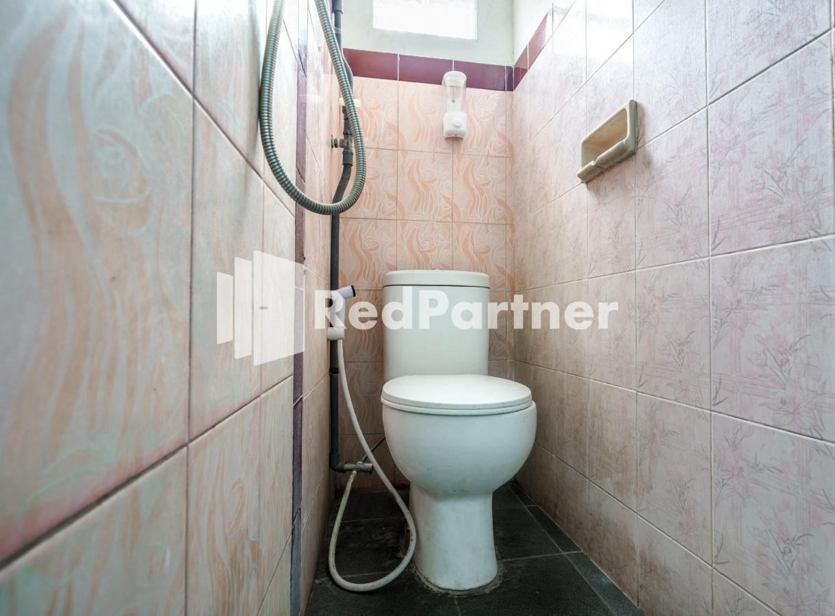 Nafisa Homestay Syariah Near Jatim Park 3 Batu Mitra Reddoorz Маланг Экстерьер фото