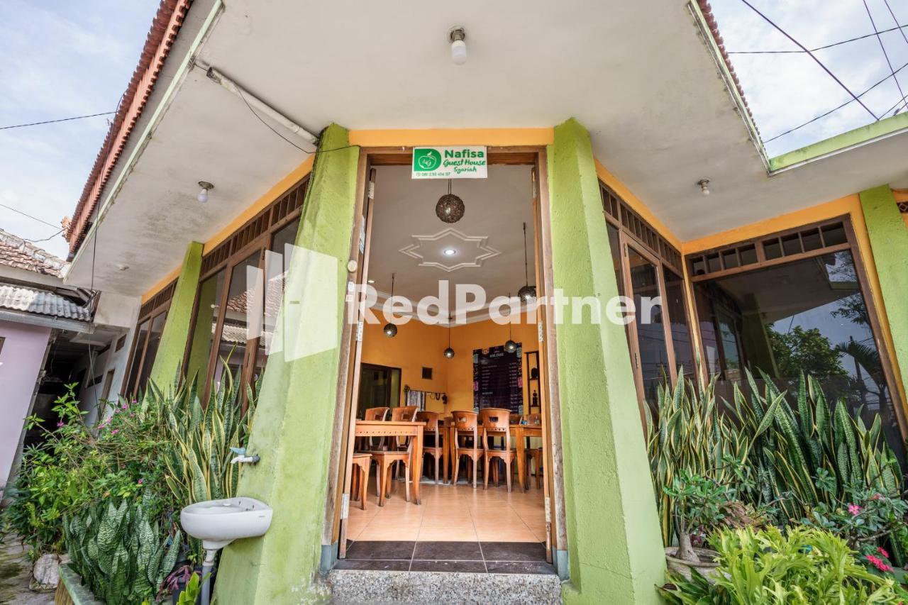 Nafisa Homestay Syariah Near Jatim Park 3 Batu Mitra Reddoorz Маланг Экстерьер фото